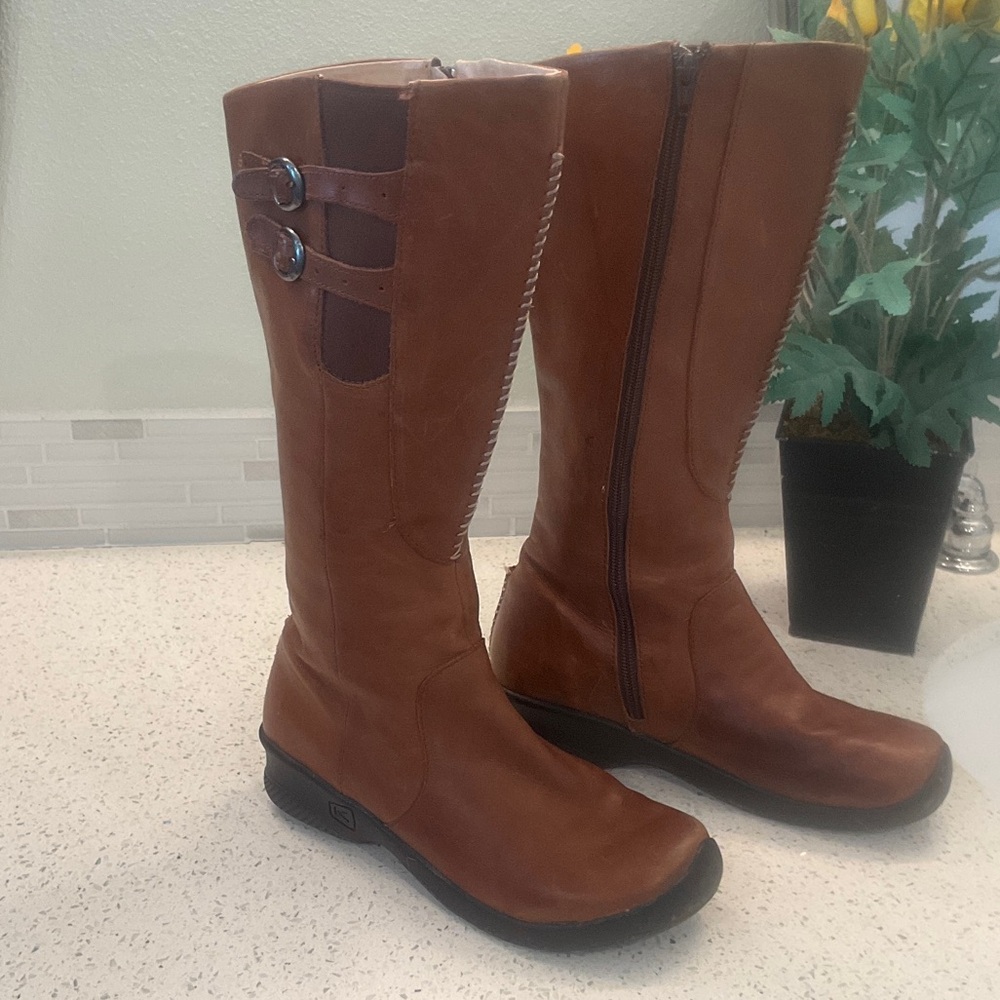 Keen Bern Chestnut Brown Tall Leather Zip Heeled Boots